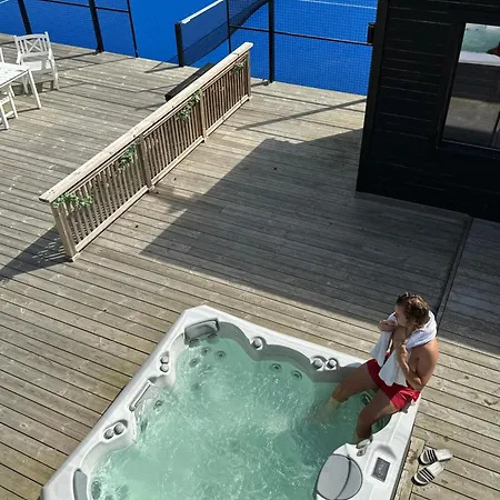 Gammelgard Pizza & Padel Resort *