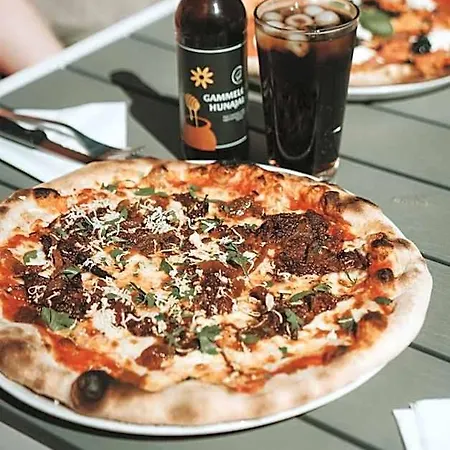 Gammelgard Pizza & Padel Lomakeskus *